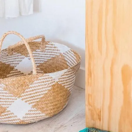 Luxury - Heated Pool & Beachfront Access