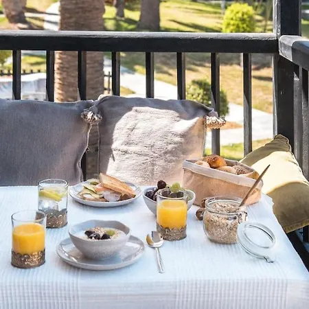 Luxury - Heated Pool & Beachfront Access アパート *