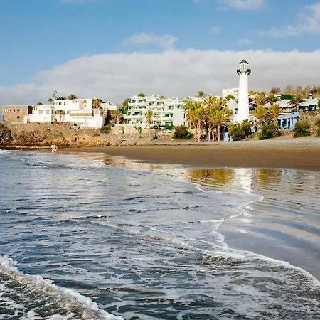 Luxury - Heated Pool & Beachfront Access Apartman *