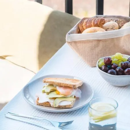 Luxury - Heated Pool & Beachfront Access *