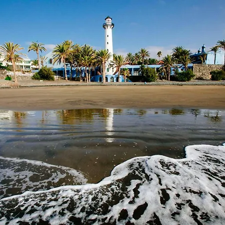 Luxury - Heated Pool & Beachfront Access Apartman